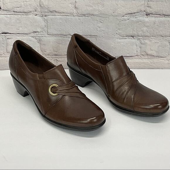 Clarks Bendables Women's Size 11 Brown Leather Ruching Minimalist Shootie Casual - Picture 2 of 12